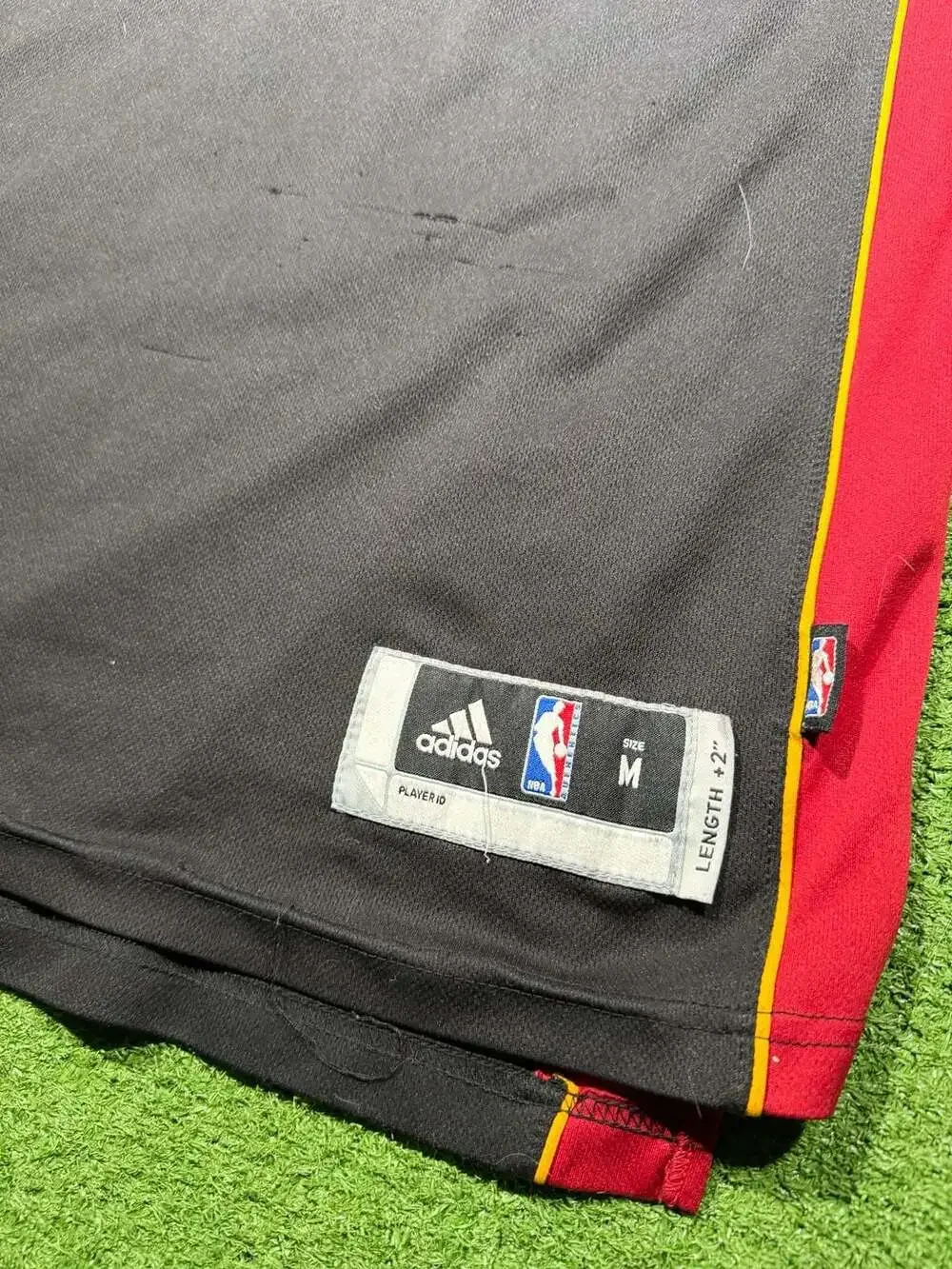 Adidas Dwyane Wade Miami Heat #3 Black Swingman NBA Jersey Men's Medium